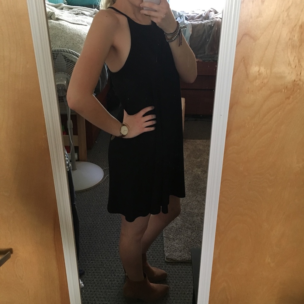 Black halter dress - Picture 4 of 4